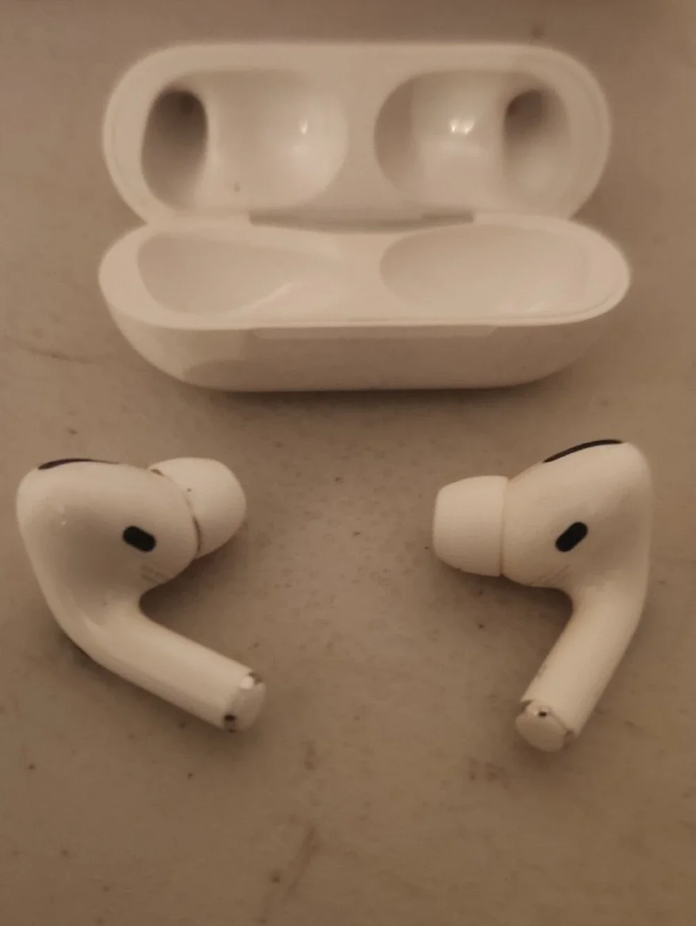 Apple genuine wireless